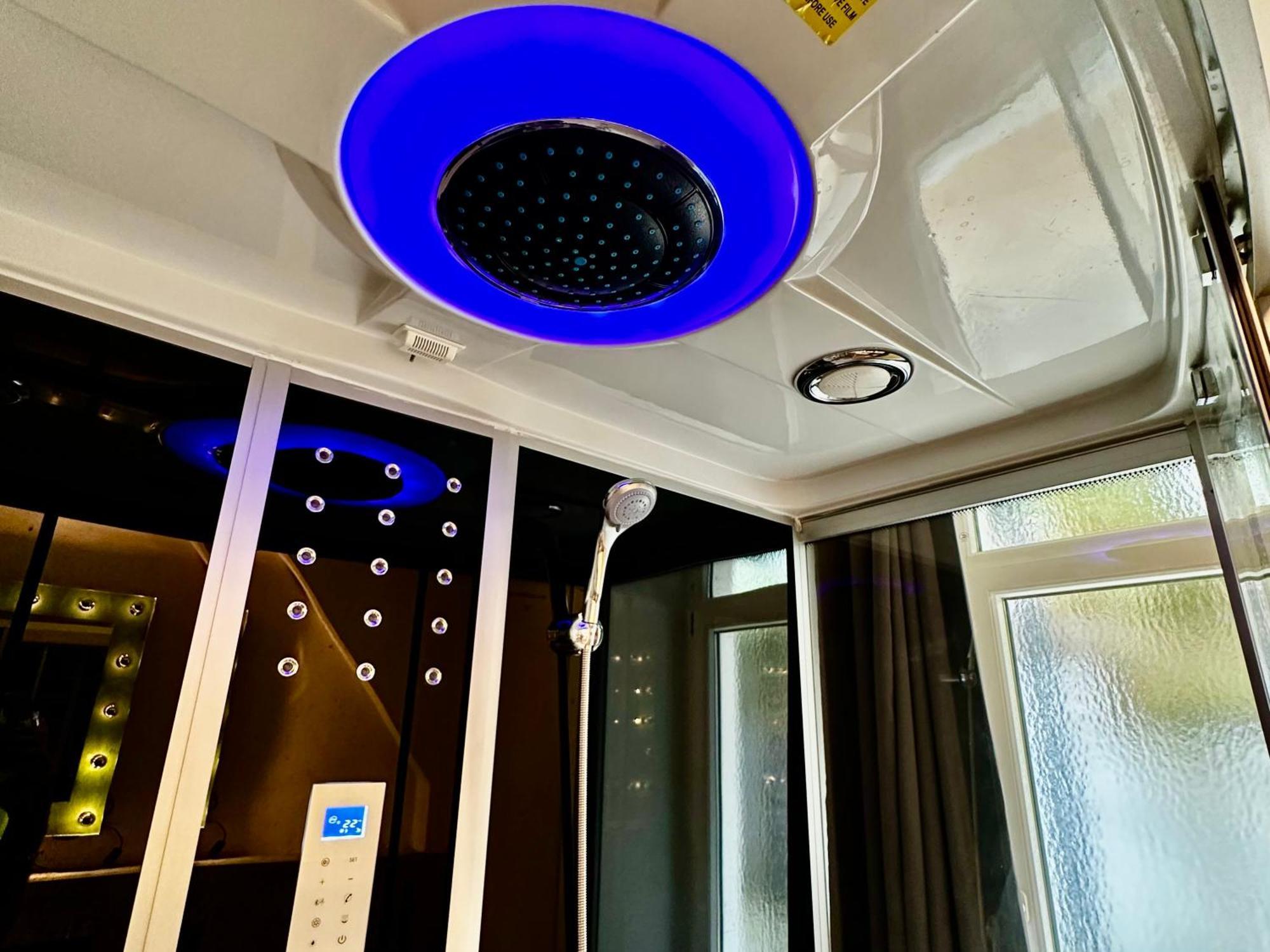 Beefree Whirlpoolsuite34-Free Parking & Fast Internet Passau Bagian luar foto